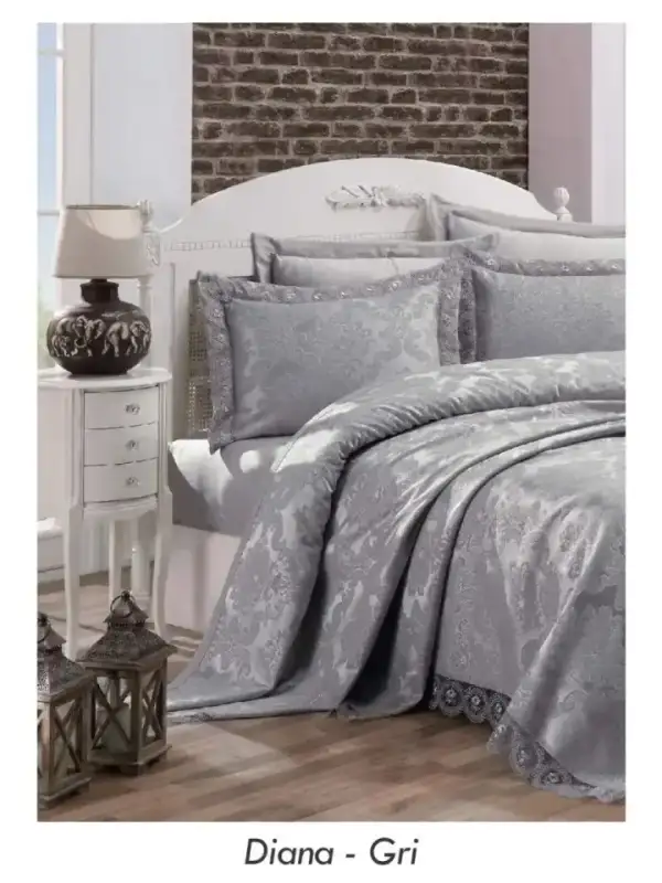 Diva Jacquard Bedspread, 240×260